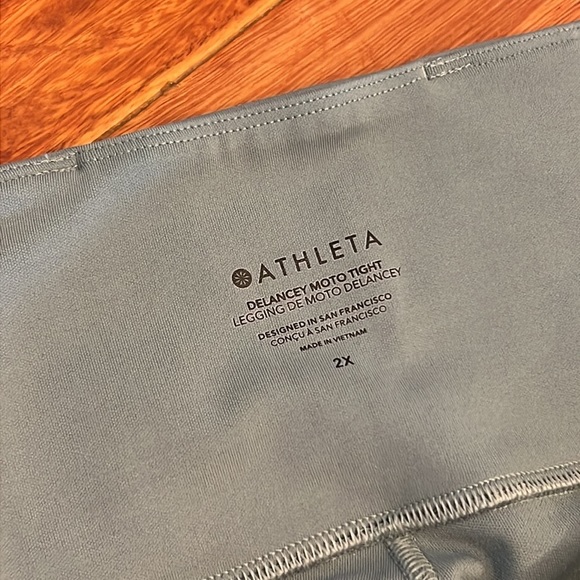 ⭐️ Athleta Delancey Moto Tight Size 2X - Picture 4 of 10